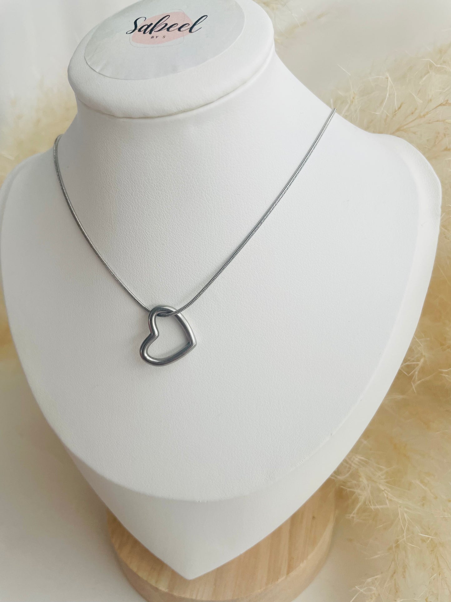 Collier Carla