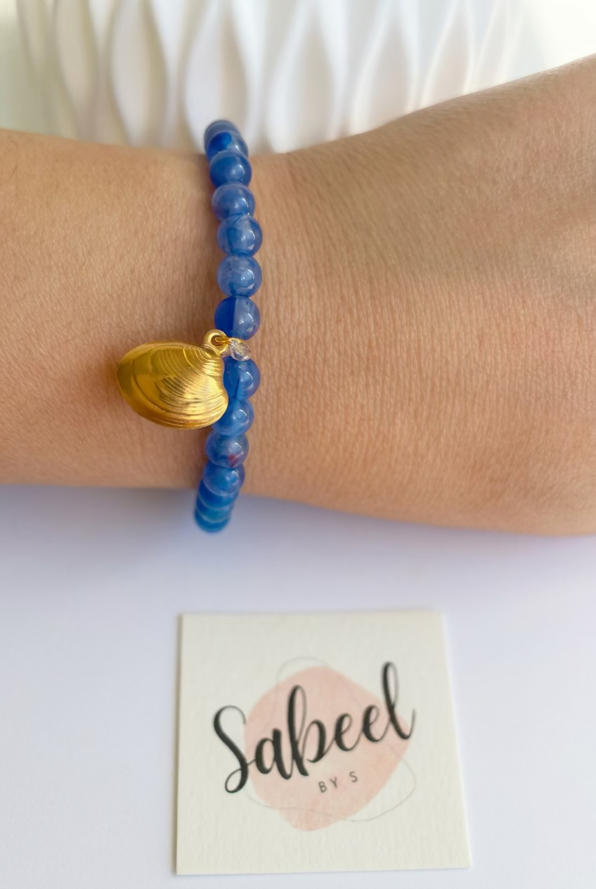 Bracelet Tasbih bleu roi avec breloque coquillage