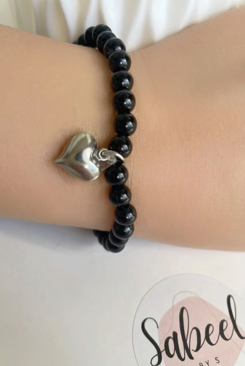 Bracelet Tasbih noir avec breloque cœur argenté