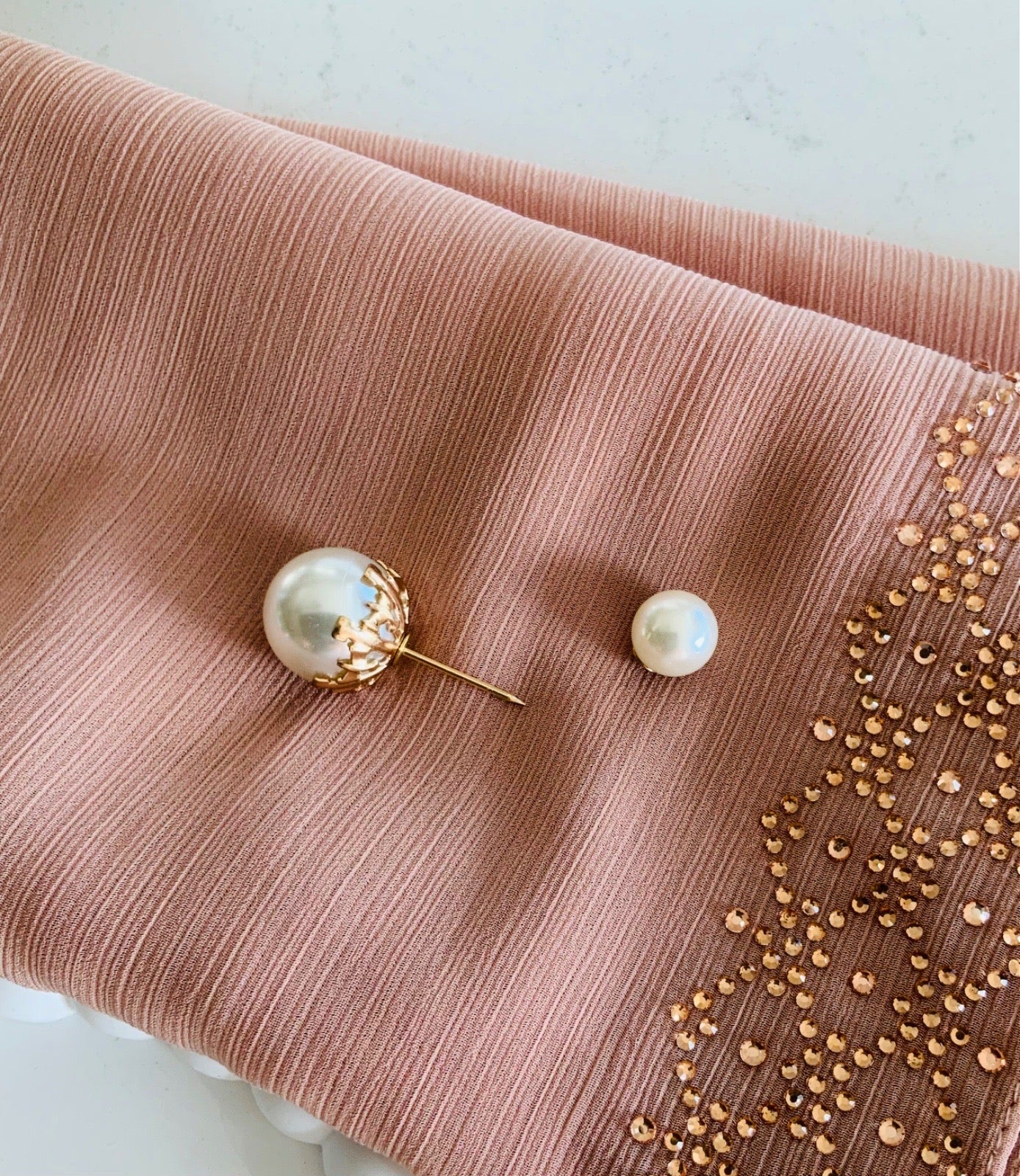 Broche en double perle