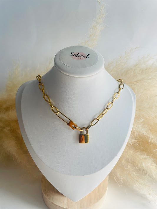 Collier Cadenas