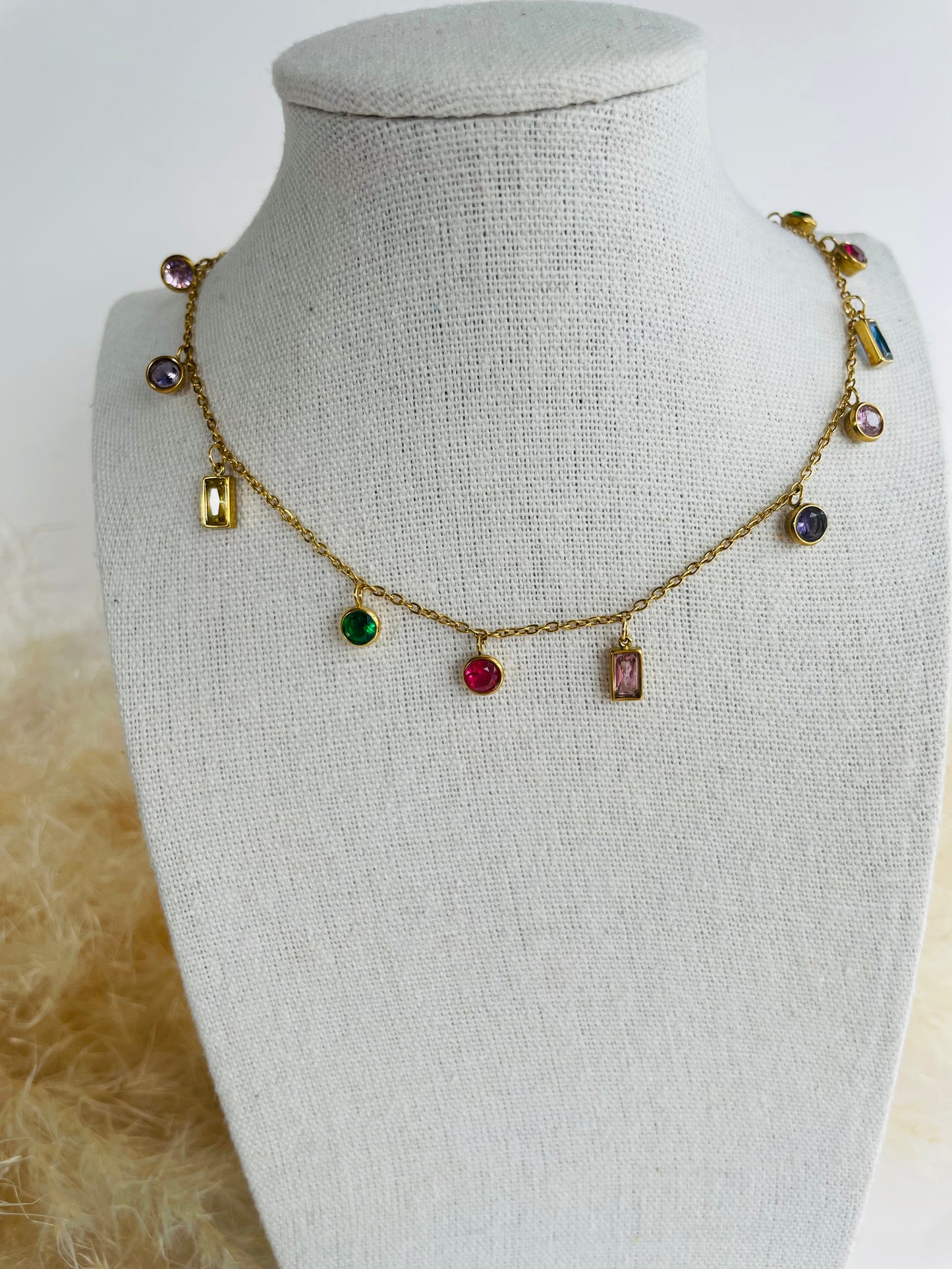 Collier cristaux colorés