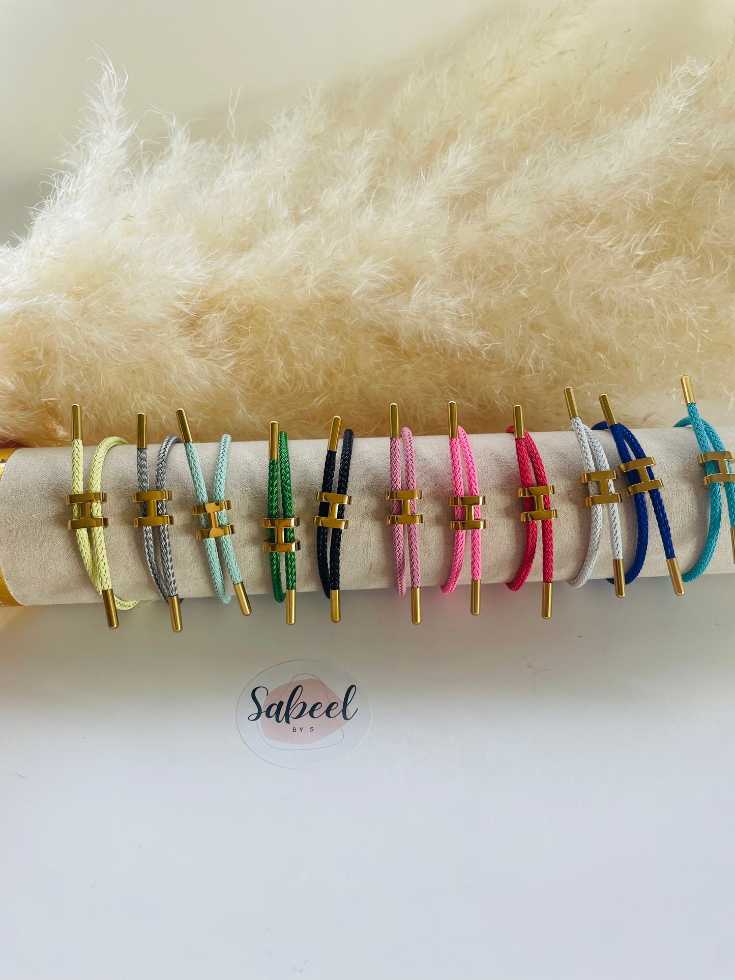 Bracelet Cordon H Doré Réglable