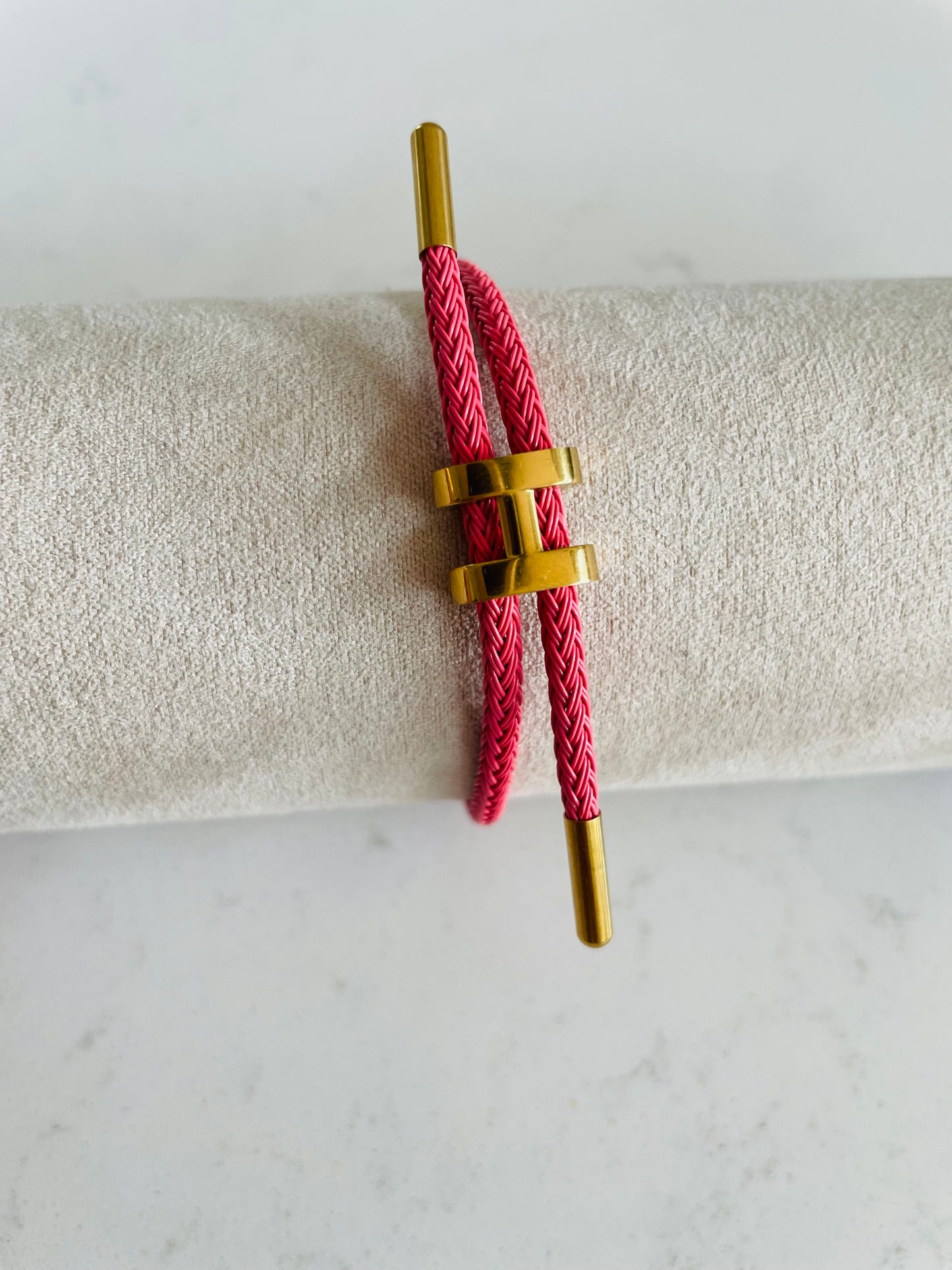 Bracelet Cordon H Doré Réglable