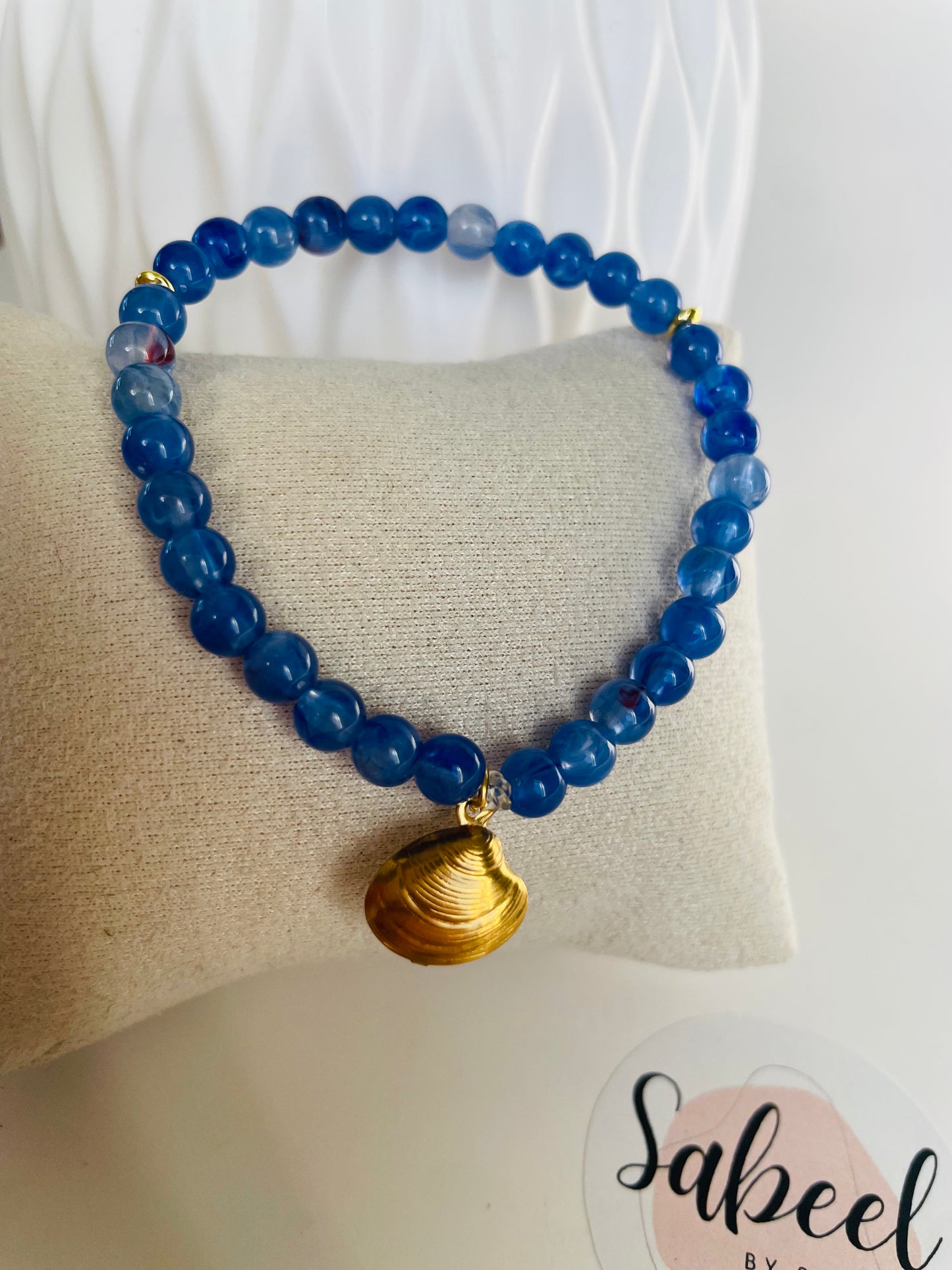 Bracelet Tasbih bleu roi avec breloque coquillage