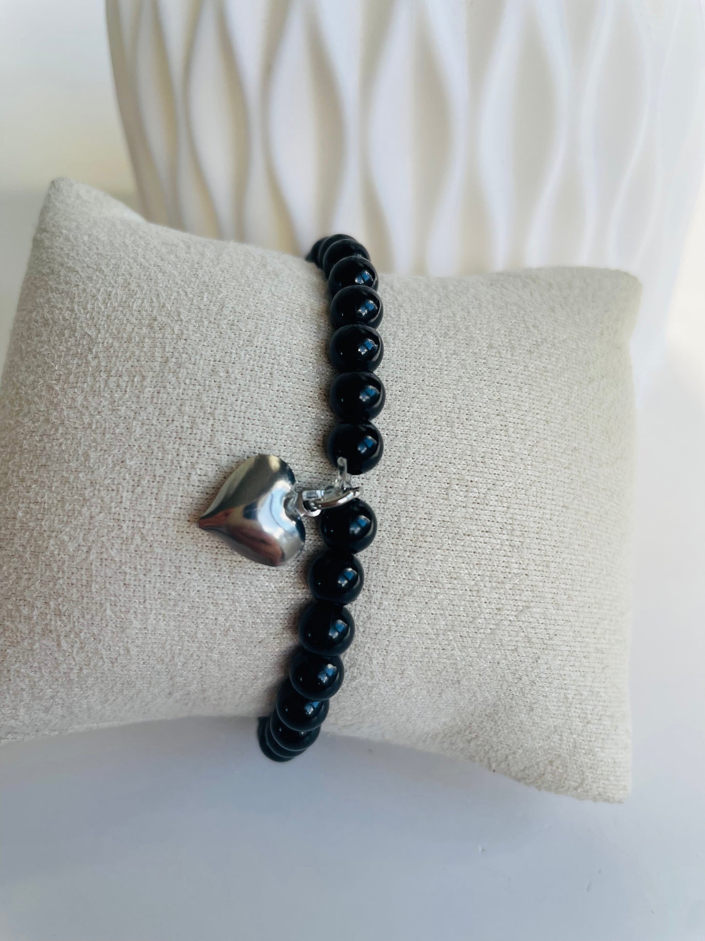 Bracelet Tasbih noir avec breloque cœur argenté