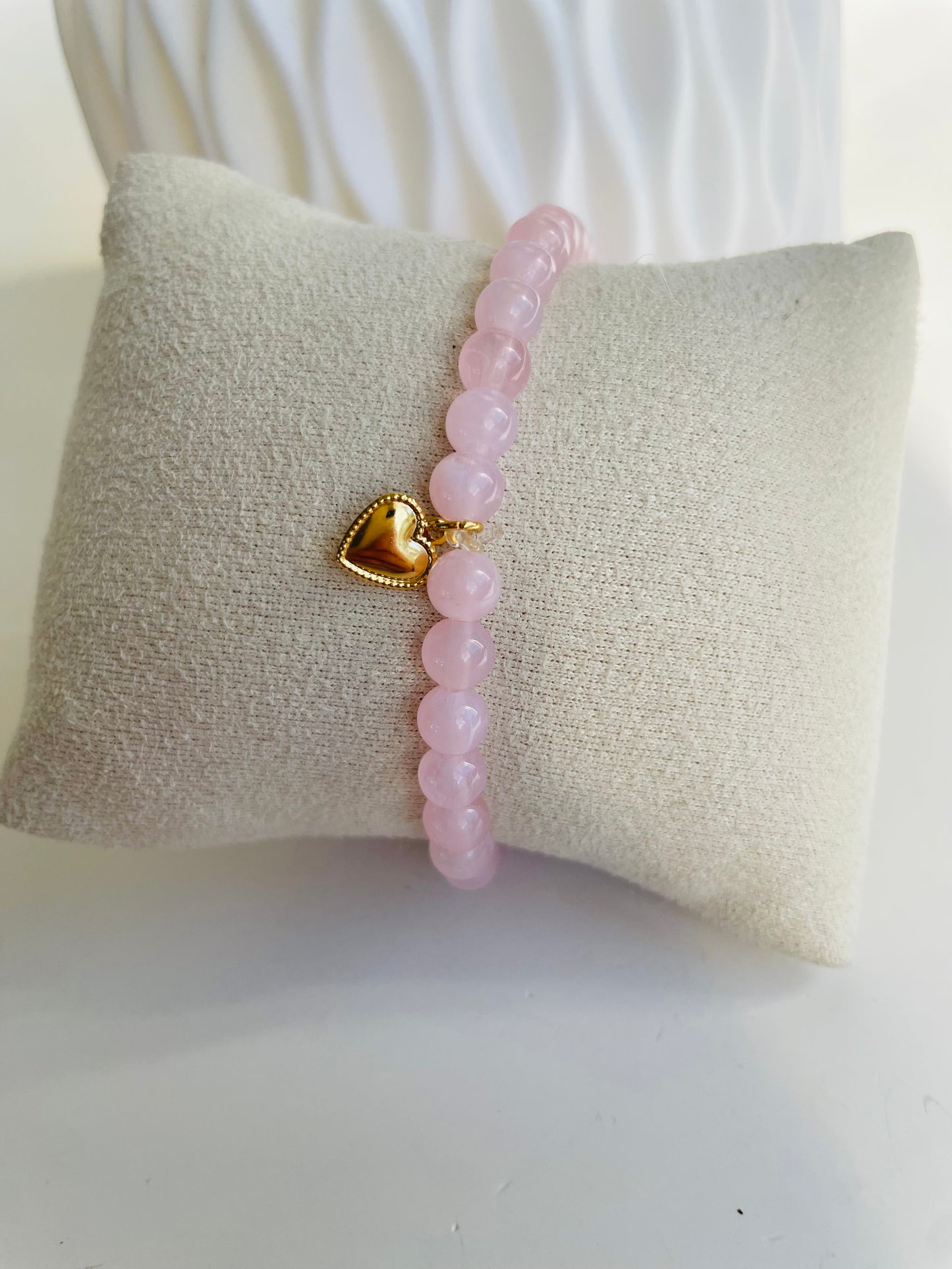 Bracelet Tasbih rose pâle avec breloque cœur doré