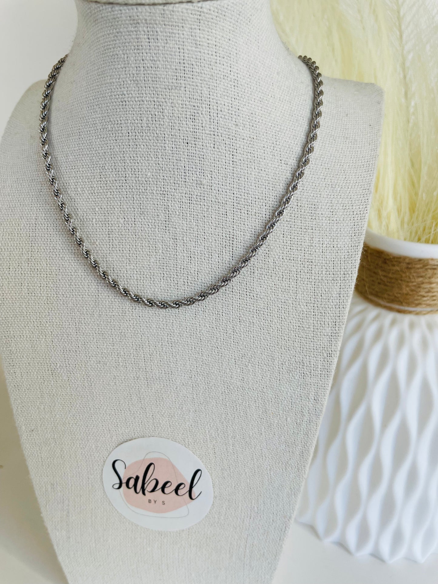 Collier chaîne torsadée