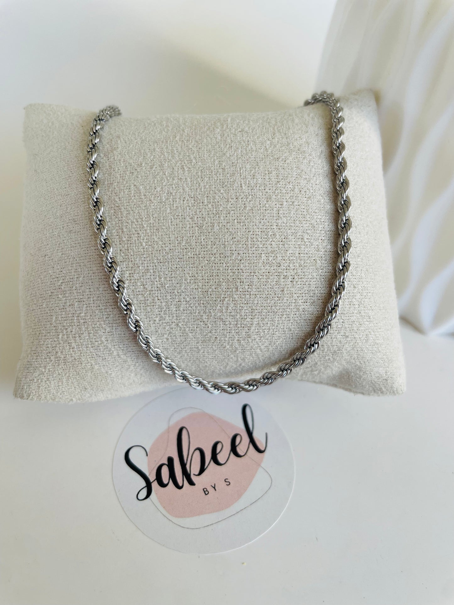 Collier chaîne torsadée
